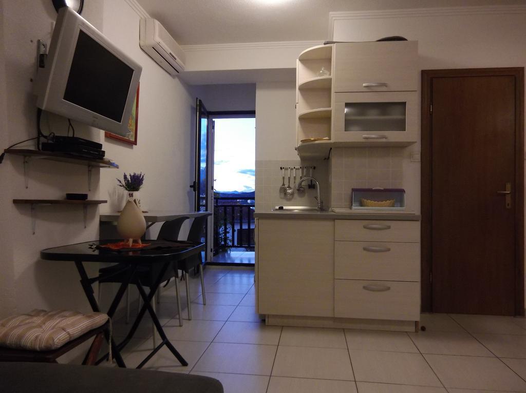 Apartments Zovko Tučepi Εξωτερικό φωτογραφία
