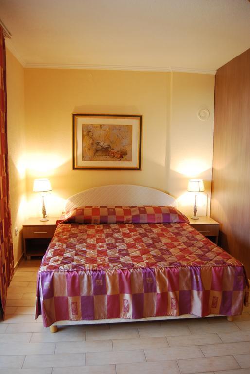 Apartments Zovko Tučepi Εξωτερικό φωτογραφία